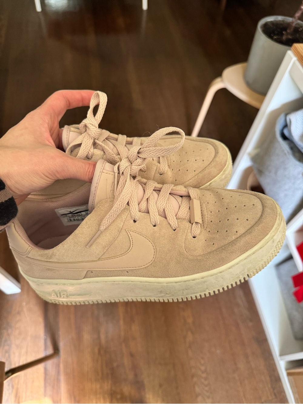 Nike Women’s light pink Suede Low-Top Sneakers Air 1